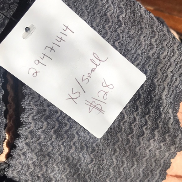 NWOT Anthropologie Scalloped Striped Ponte Skirt - Picture 8 of 8